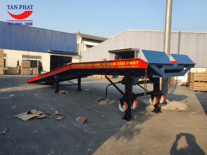 Chân chống romooc - Chân romooc được lắp trong dự án cầu dẫn xe nâng của công ty Granit Nam Định