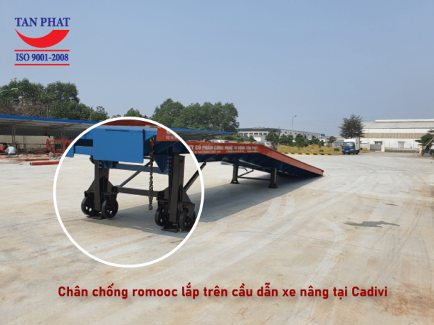 Chân chống romooc- Chân romooc được Tân Phát lắp đặt trong dự án cầu dẫn xe nâng của Cadivi